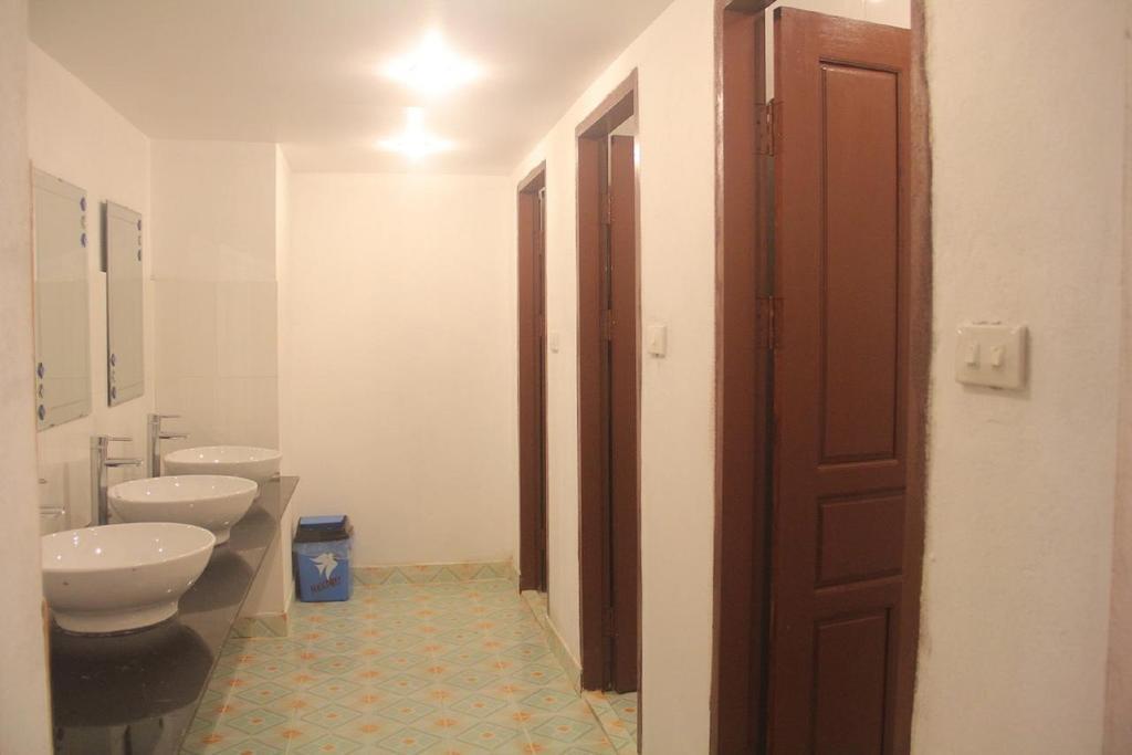 Lpq Backpackers Hostel Luang Prabang Zimmer foto