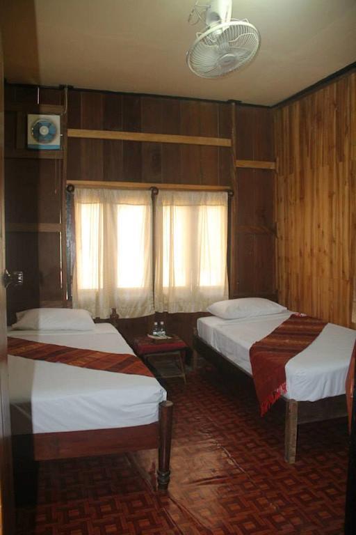 Lpq Backpackers Hostel Luang Prabang Zimmer foto