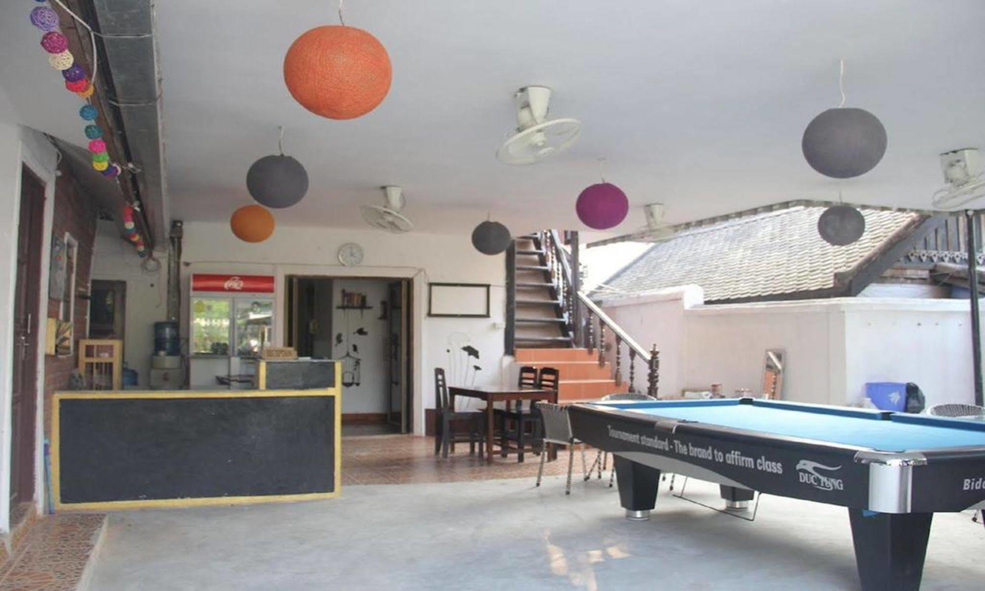 Lpq Backpackers Hostel Luang Prabang Exterior foto